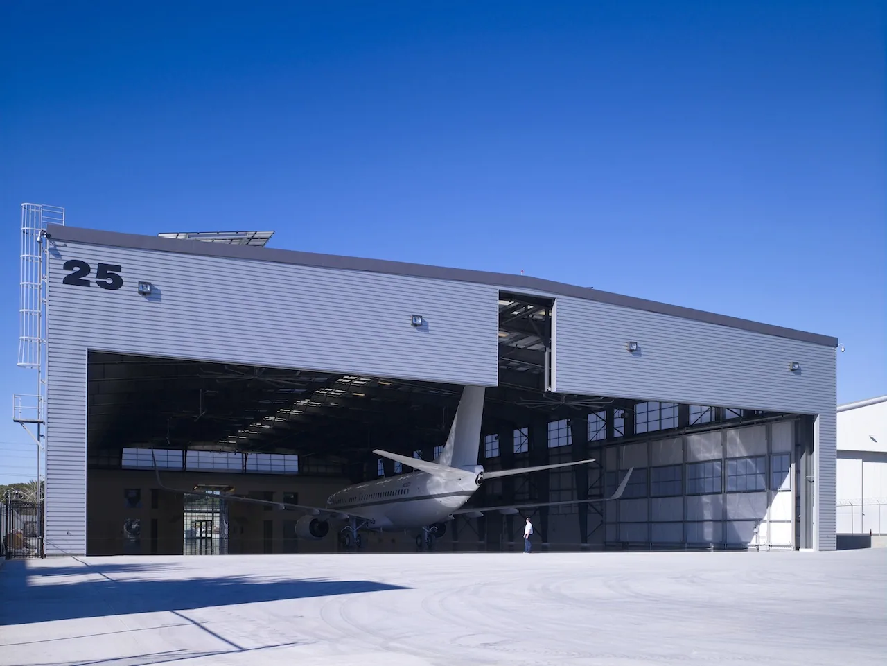 Aircraft Hangar Roofing in Pomona, CA