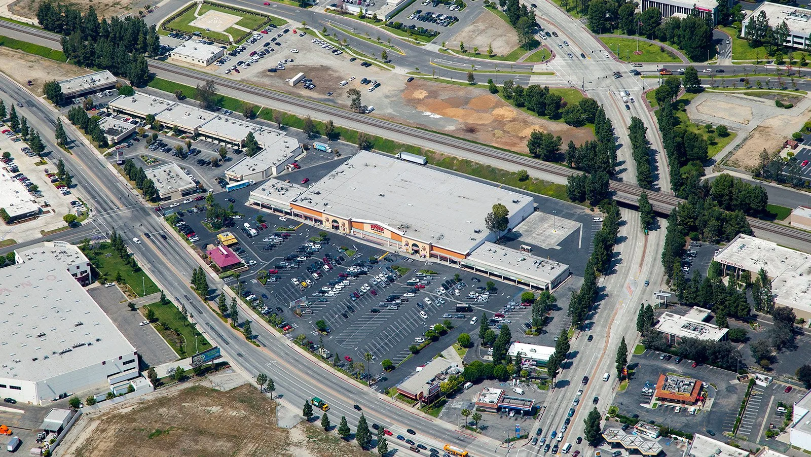 Retail and Restaurant Chain Roofing in Pomona